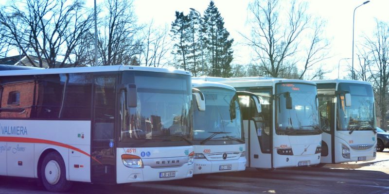 Maija svētku brīvdienās būs izmaiņas gandrīz 500 reģionālo autobusu maršrutos